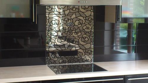 cco-concept-artisan-carreleur-soignies-mons-chape-credence-pierre-naturelle-salle-de-bain-credence